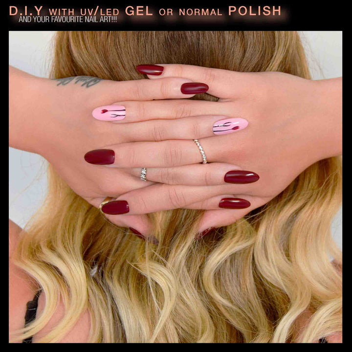 OVAL LONG CLEAR NAILS
